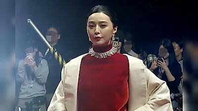Fan Bingbing Dominates Red Carpet with 45-Year-Old Elegance—Contributing to the Prestige of BIFF