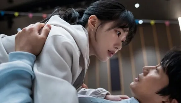 JTBC 'Apartment' Hits 6% Rating, Racing to No. 1 in Just 4 Episodes