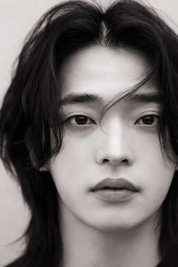 Nam diễn viên Ok Jin-wook ký hợp đồng với công ty quản lý của Park Ji-hoon