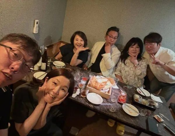 Kim Je-dong tụ họp cùng dàn sao Lee Moon-sae, Shin Seung-hun, Noh Sa-yeon, Lee Seong-mi và Choi Yu-ra