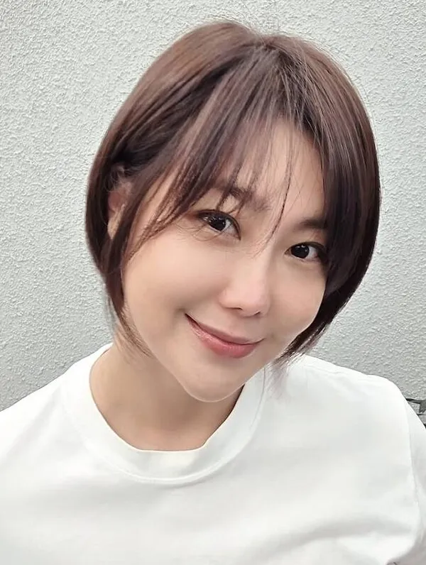 ソルビ(41)、人生最高のヘアスタイルに出会い、劇的に変化したビジュアルを公開