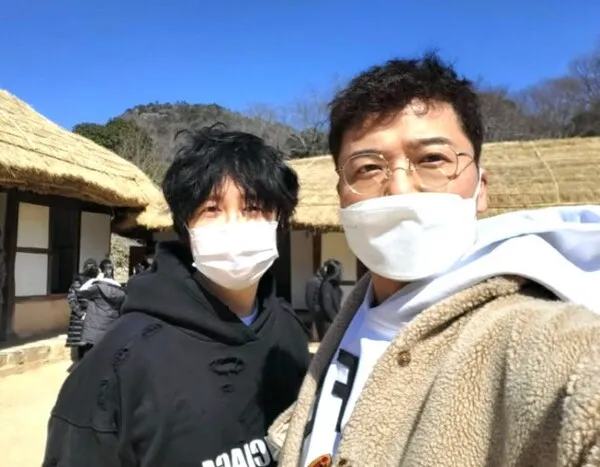 チョン・ヒョヌの旅行疑惑に最側近が証言「もともと即興的な性格だ」