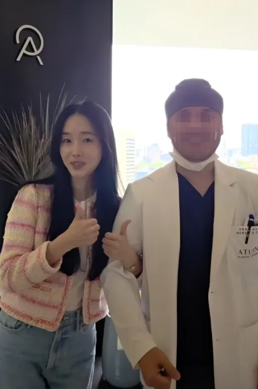 Lee Jung-hyun tiết lộ gia đình toàn bác sĩ: 'Ngay cả em rể cũng mở phòng khám thẩm mỹ tại Gangnam'