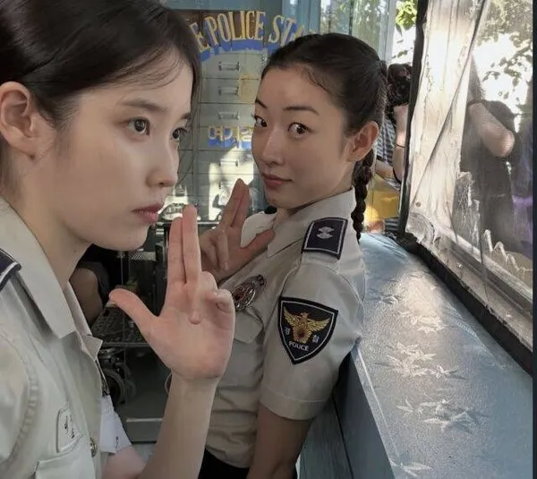 IU、犯罪発生率0％を保証する警察官イ・ジウンに？