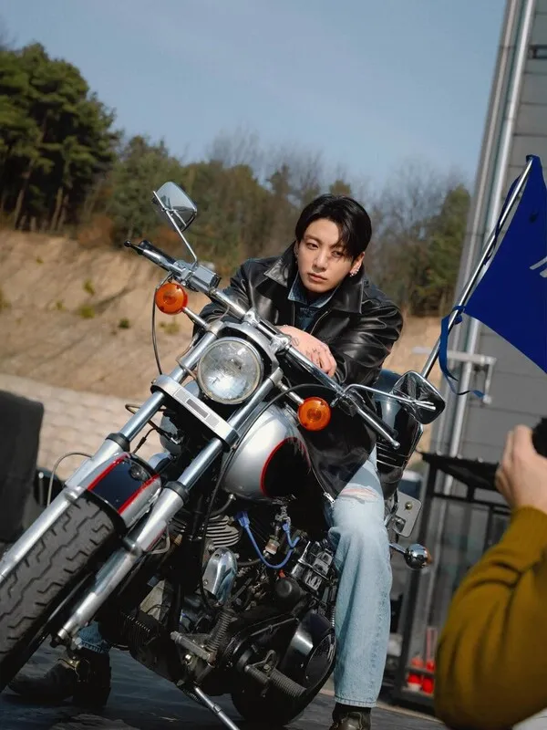 BTSジョングク、5,000万ウォン近い新型バイクを購入!揺るぎない愛車への情熱