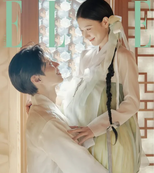 Park Bo-gum và Kim Yoo-jung, 'tình cảm ngọt ngào' vẫn vẹn nguyên sau 10 năm