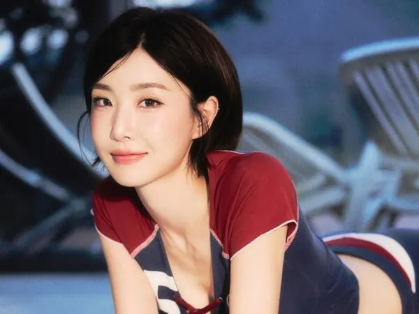 Yuna (BBGIRLS) thông báo thời tiết, Yoo Jung trình diễn 'Sexy Music' tại Waterbomb - GLG Yuna