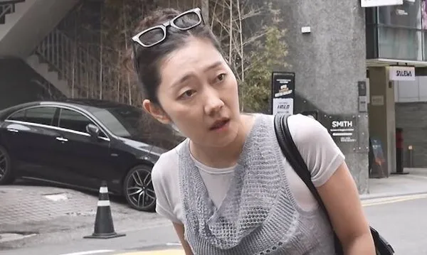 Nữ diễn viên Park Kyung Hye chia sẻ lý do rời khỏi quán cà phê làm thêm 2 năm